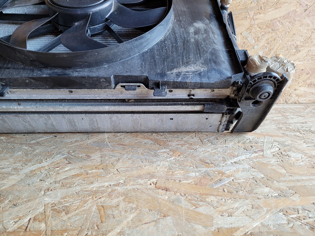 фото №6, Mercedes a klasa w176 комплект радіатор вентилятор радіатора оригінал fv