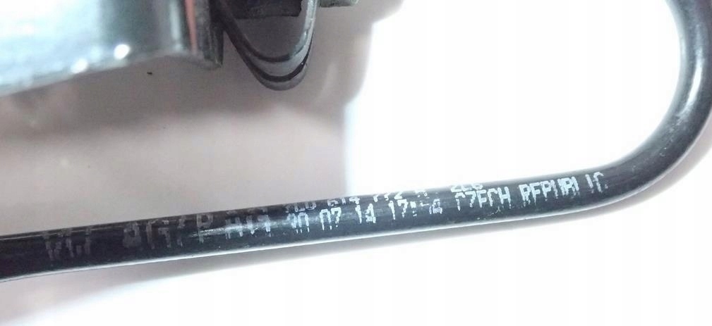 Шланг тормозной правый задний  7l0614772a audi q7 Цена