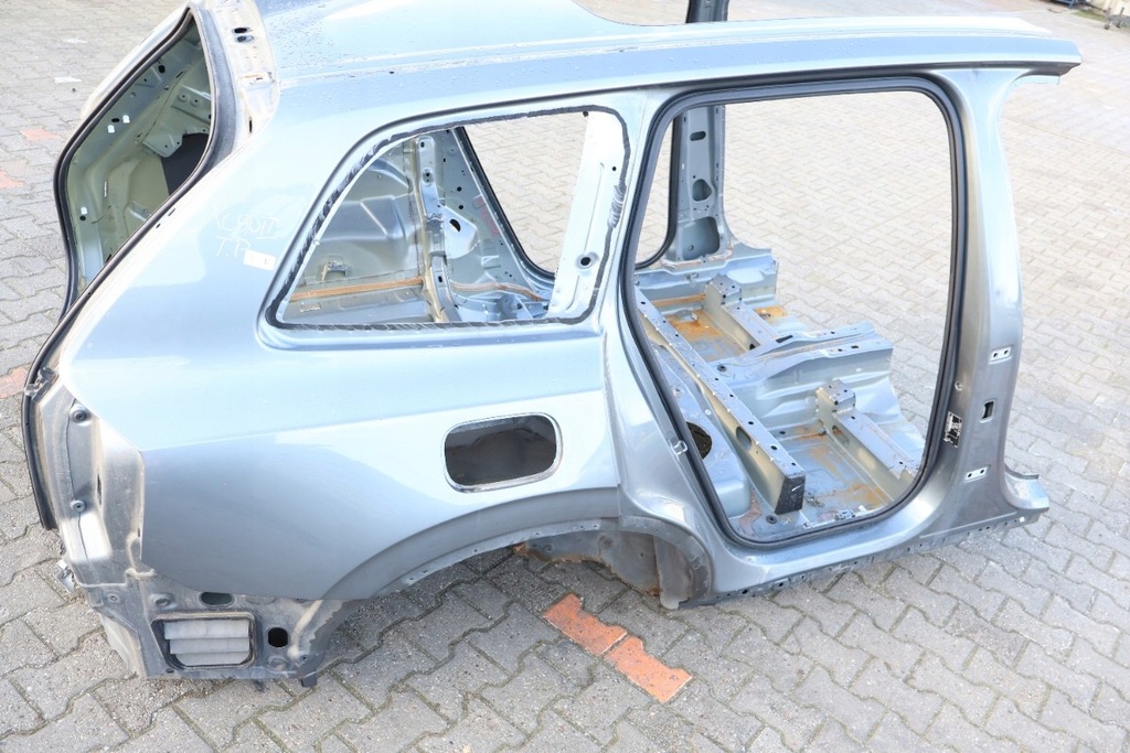 фото №1, Volvo xc90 ii чверть крила права задня