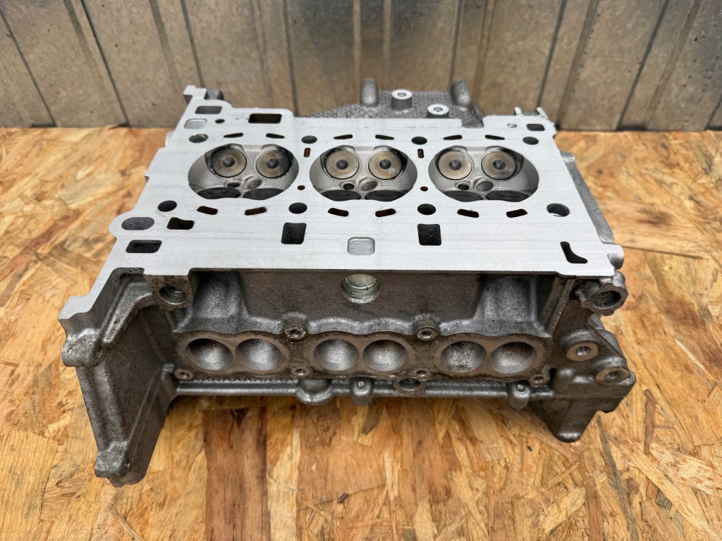 Купити Головка вали ford 1.0 ecoboost pbca6g-6090