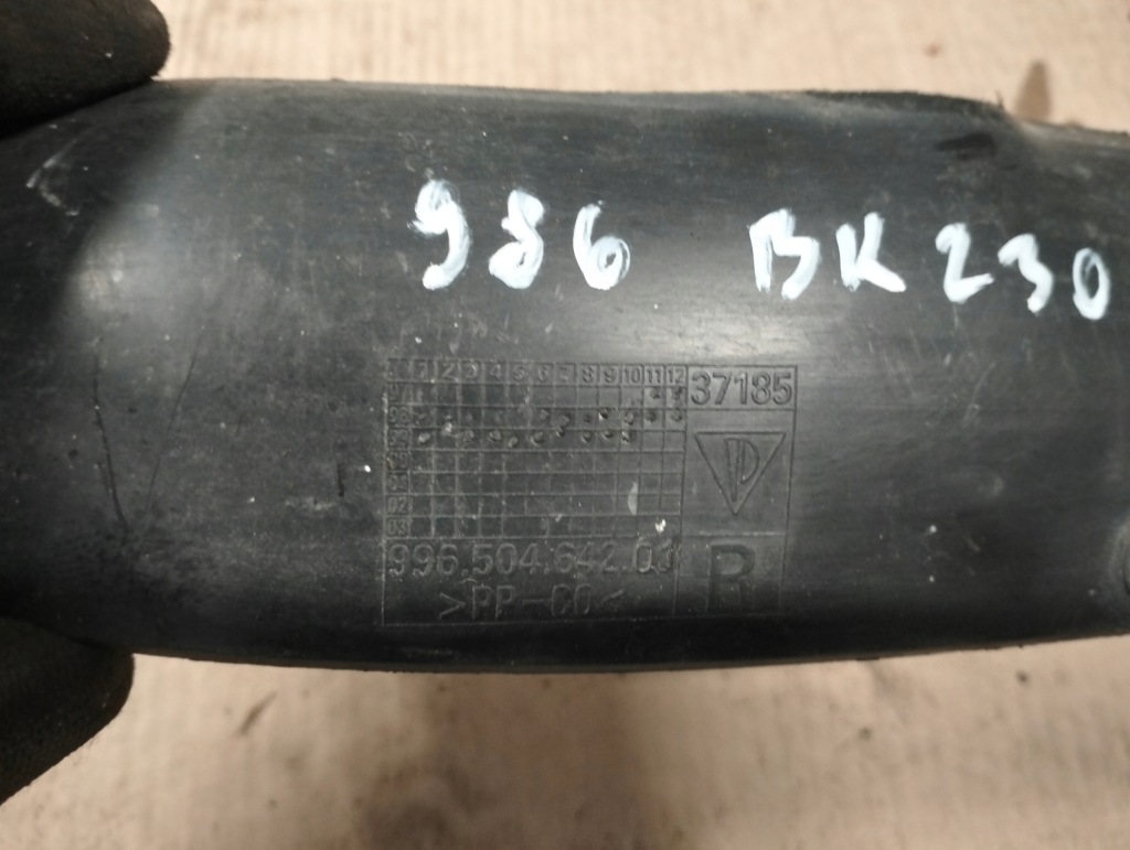 Купить Porsche boxster 986 накладка крыла правая 99650464201