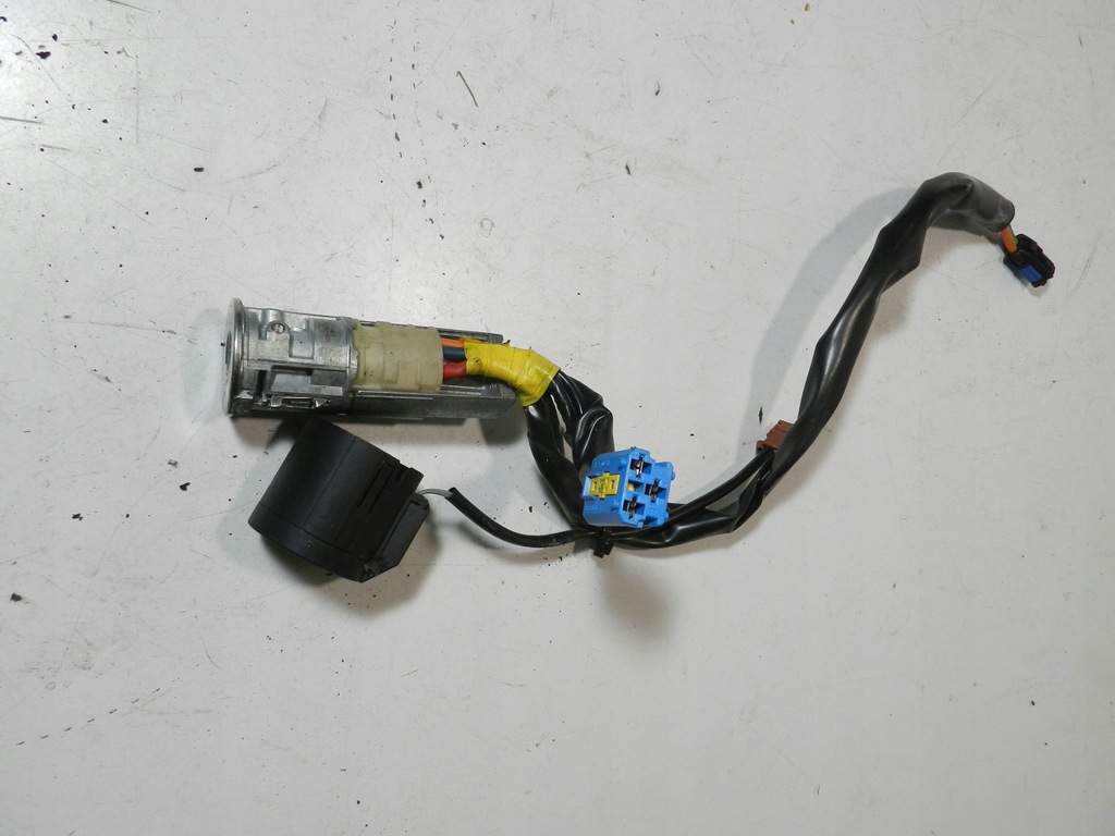 фото №10, Набор стартовый бортовой компьютер двигателя иммобилайзер peugeot 206 1.4 8v 9644625680