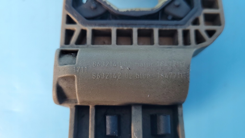 Bmw 5' g31 518d touring 18r кронштейн кронштейн радиатор 8632140 8476007 Оригинал