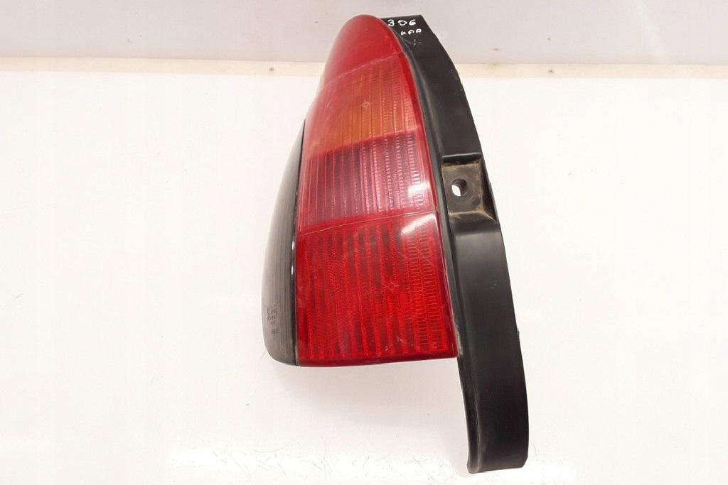 фото №8, Лампа ліва задня peugeot 306 break 7e, n3, n5 45227 2.0l дизель 66kw 2001