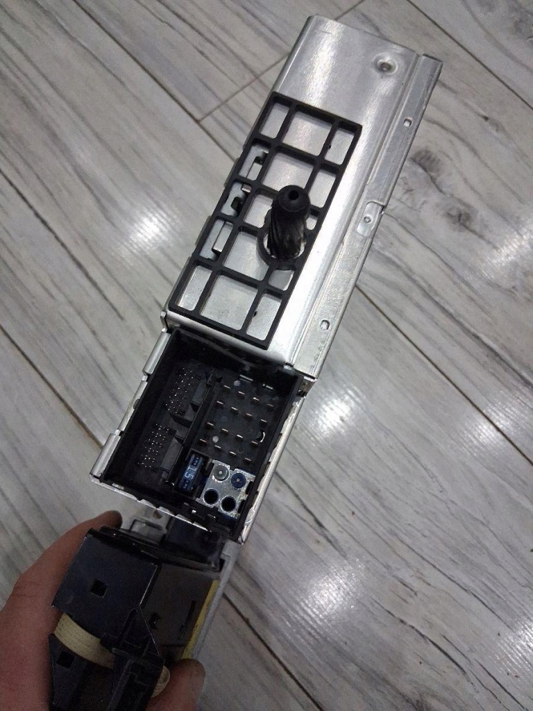 Bmw 7 e65 9110850 в Украине