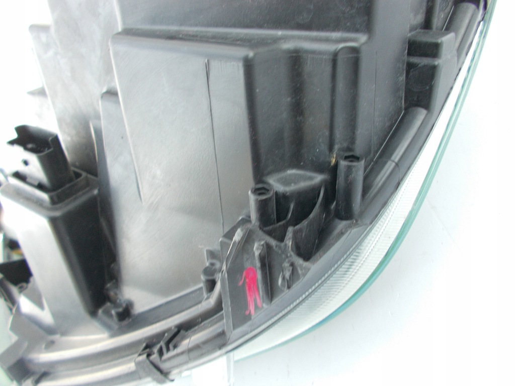 фото №10, Фара лампа dacia duster ii 2 led ładna 260101133r права