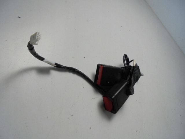 фото №2, Замки ремней задняя nissan micra k14 19 rok