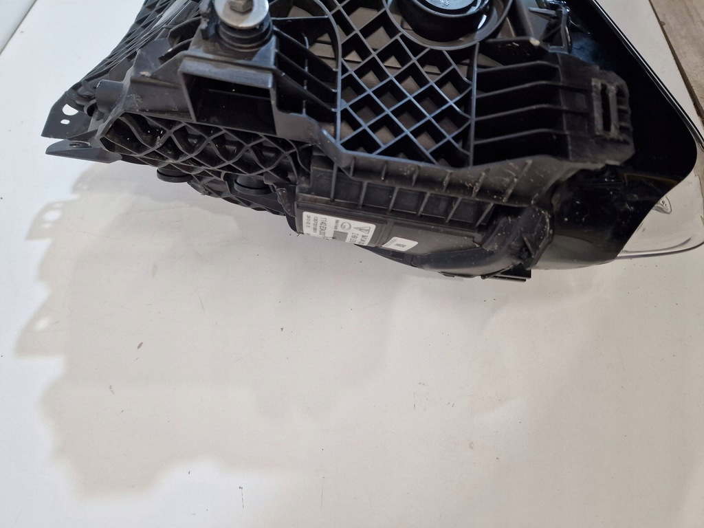 фото №7, Porsche taycan правая лампа full led