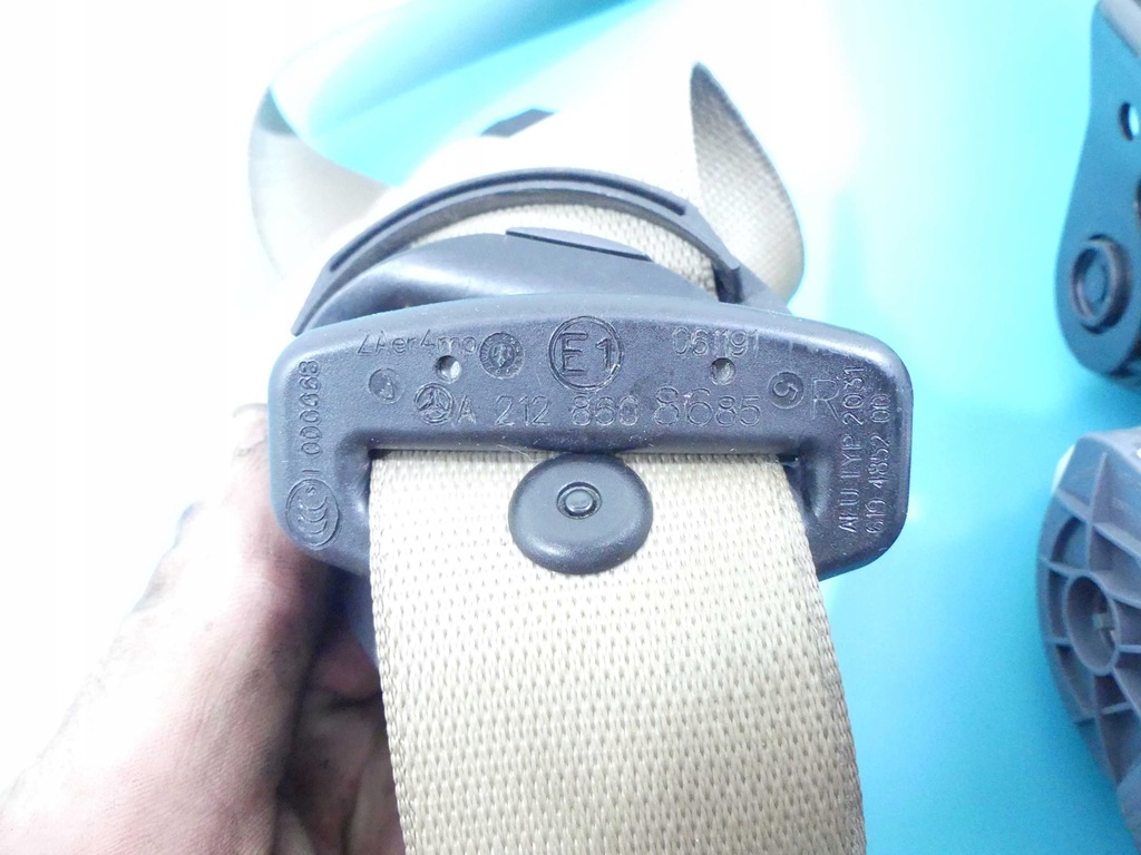 фото №7, Pas натягувач перед правий mercedes-benz w212