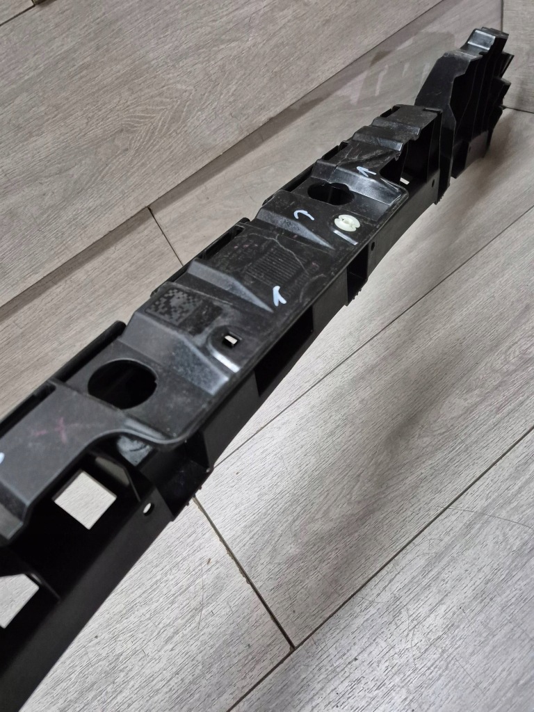 11618. cayenne направляющая бампер задняя 9y0807863a Киев