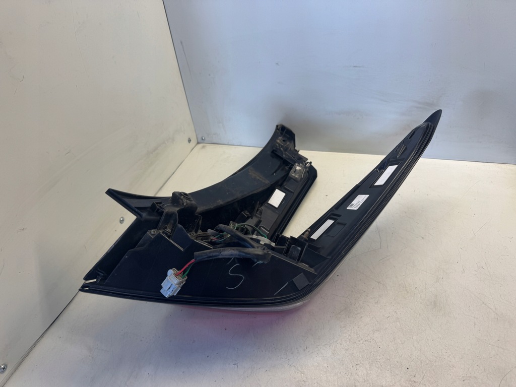 фото №8, Nissan leaf ii лампа правый задняя 26555-5sh0a