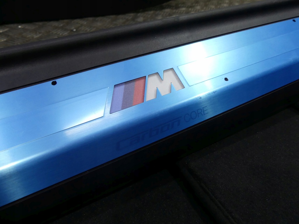 фото №16, Bmw 8 g15 individual обивка сиденья вентиляция подогрев заднее сиденье обшивки 41km