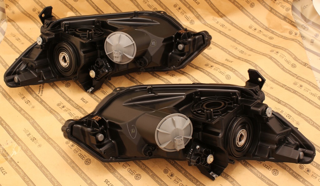 фото №2, Honda insight 08-14 лампа лампы перед передняя