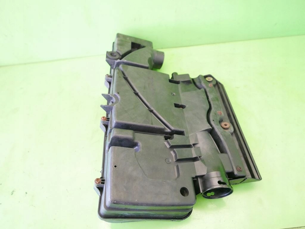 фото №8, Корпус фильтра воздуха ford fusion mk1 i 1.4 02-