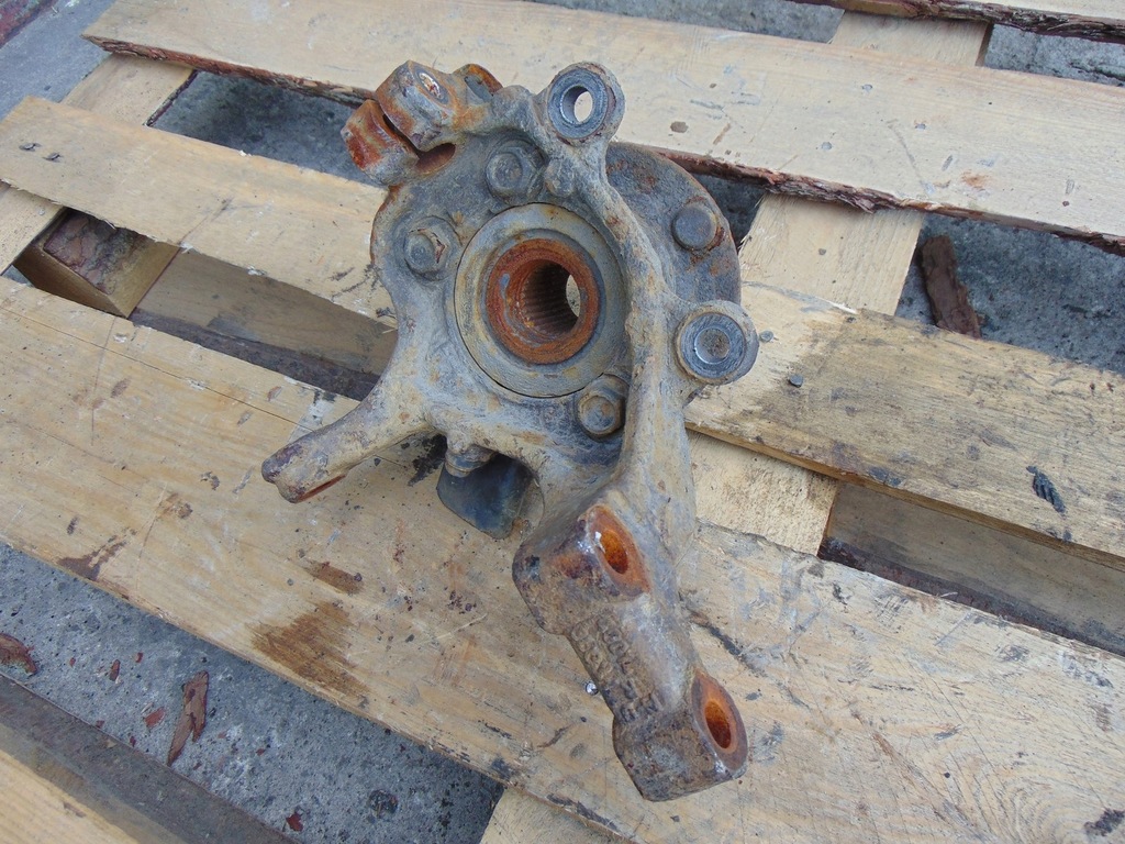 фото №4, Поворотний кулак ступиця права перед nissan nv200 1.5 dci