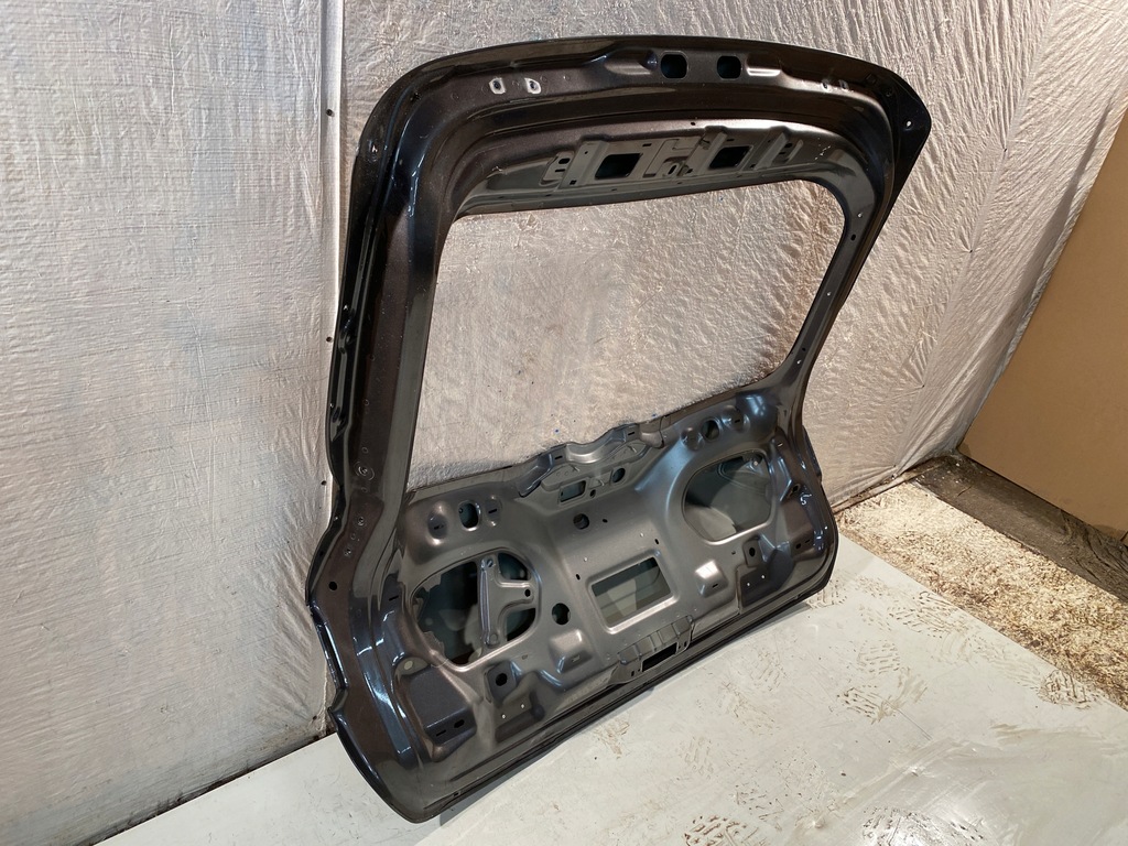 фото №12, Maserati levante кришка багажника багажника задня задня