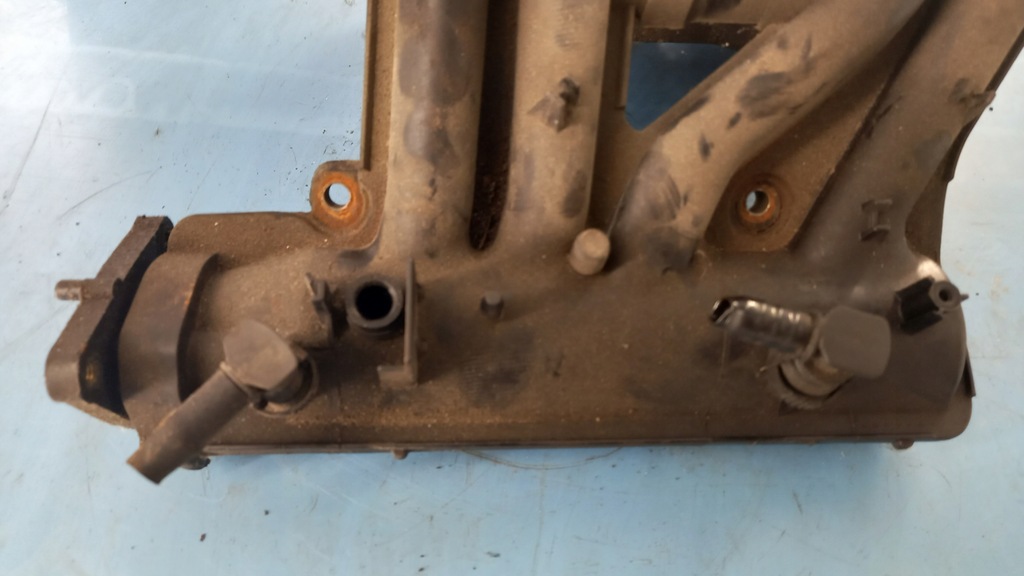 фото №2, Колектор всмоктуючий renault clio ii 1.2b 01r