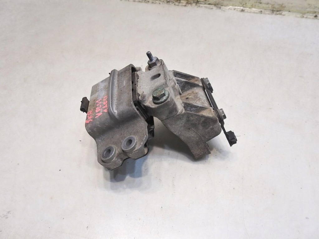 фото №7, Кронштейн подушка коробки vw golf v plus 1.6 fsi 1k0199555