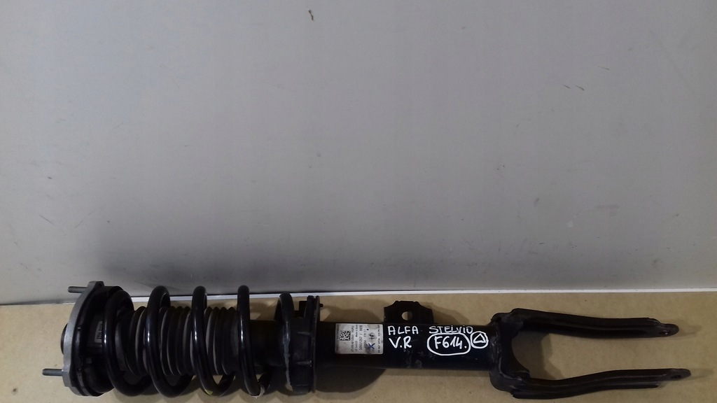 фото №1, Alfa romeo stelvio амортизатор правый перед q4
