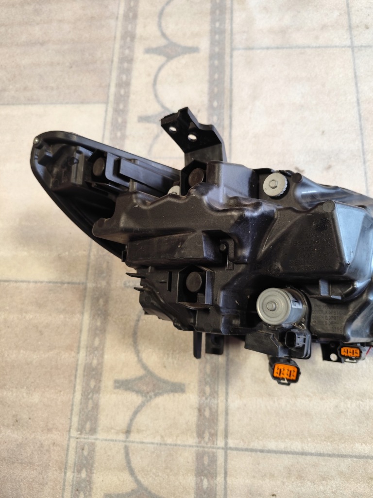 Фара левый mazda 6 рестайлинг  full led Доставка