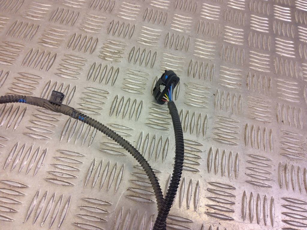 фото №7, Tesla model 3 2019 жгут трубопровод датчика парковки pdc