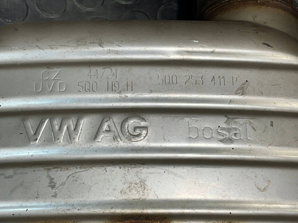 Vw t-roc audi a3 8v skoda karoq 2.0 tsi гаситель выхлоп с Разборки