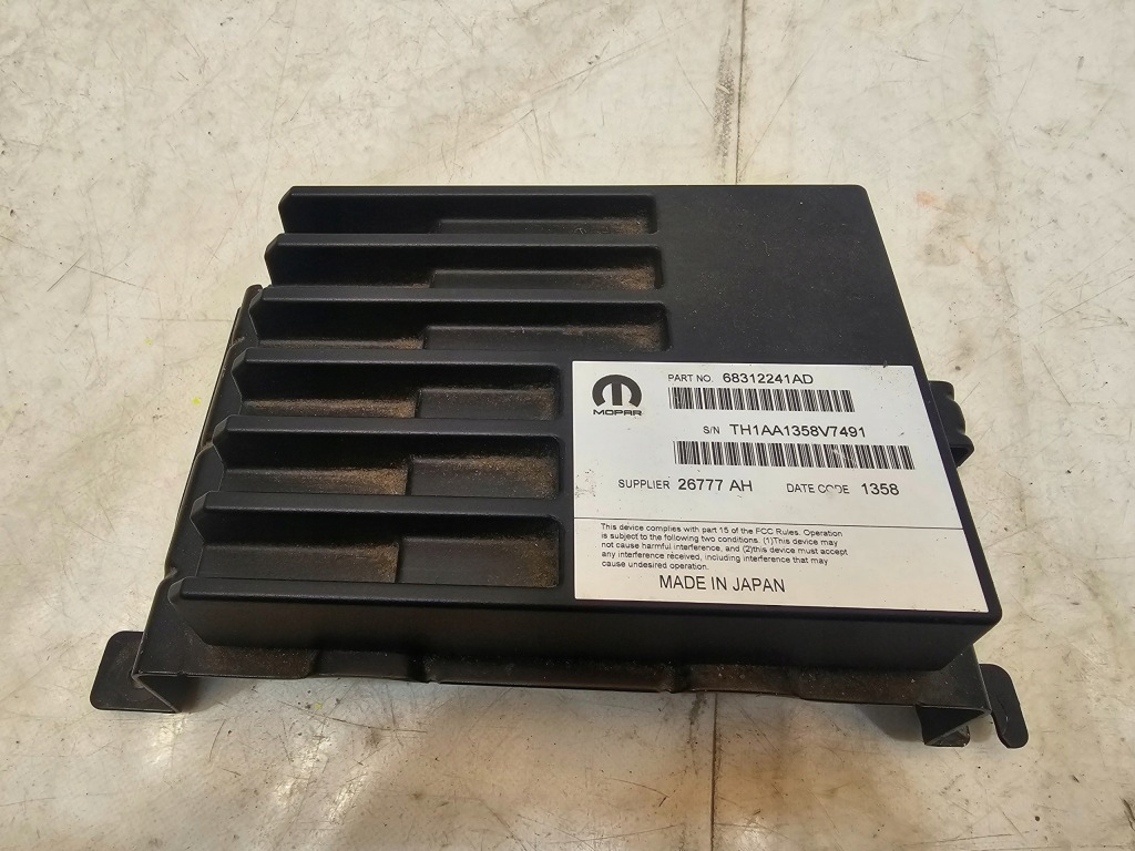 Купити Dodge ram 19- підсилювач радіо 68312241ad америка