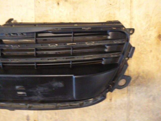 фото №2, Peugeot 508 решётка радиатора бампера решётка радиатора