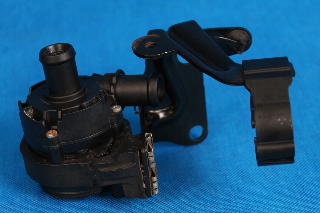 фото №1, Skoda superb iii дополнительная насос wody 17r