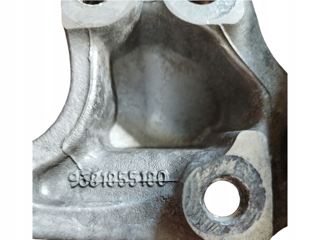 фото №6, Кронштейн подушка двигуна 9681855180 citroen ds4 1.6hdi