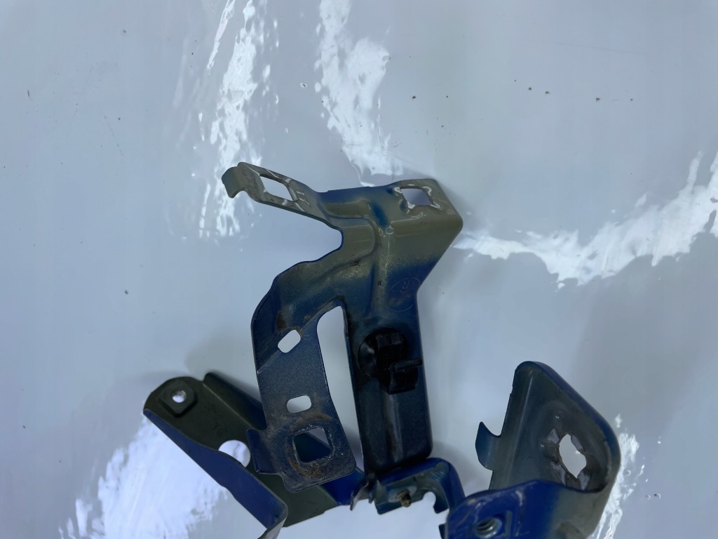 фото №9, Bmw 3 f30 f31 кронштейн крила права сторона 7255822 повний!!