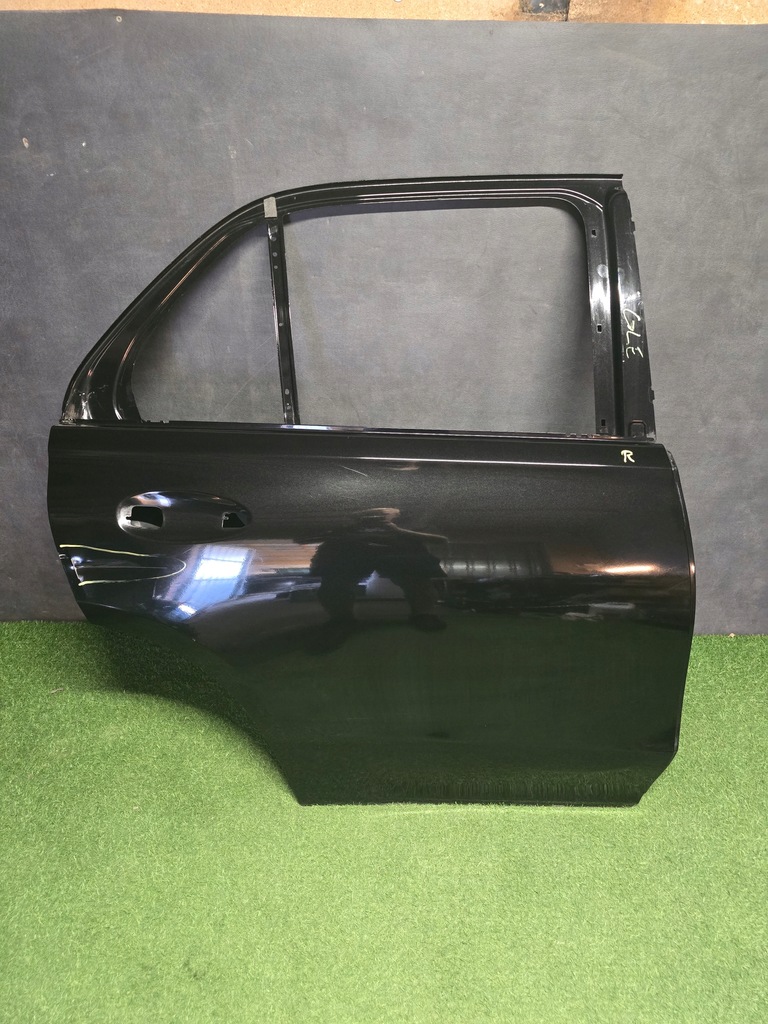 фото №1, Двері праве задня mercedes gle w167