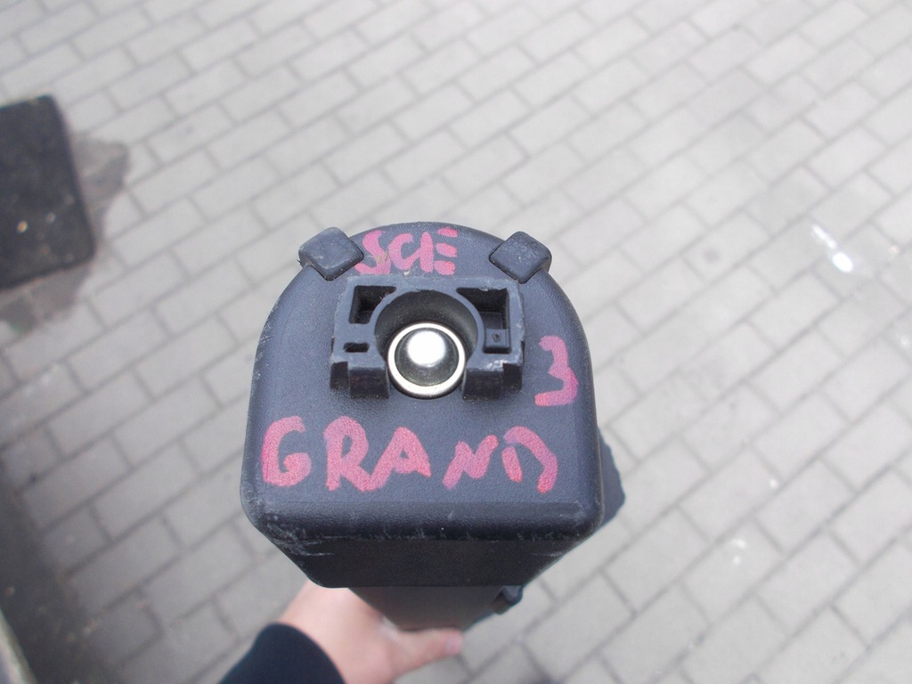 фото №9, Шторка багажника задняя renault grand scenic iii 2010 799220019r