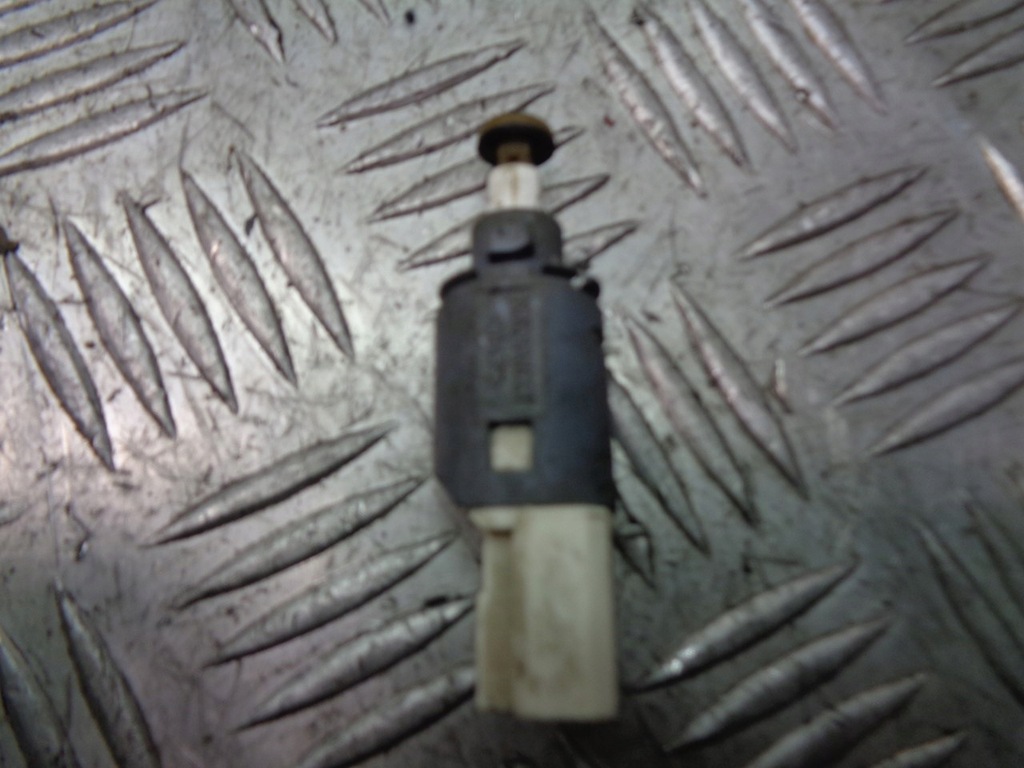 фото №1, Датчик света стоп renault scenic ii 8200168238b