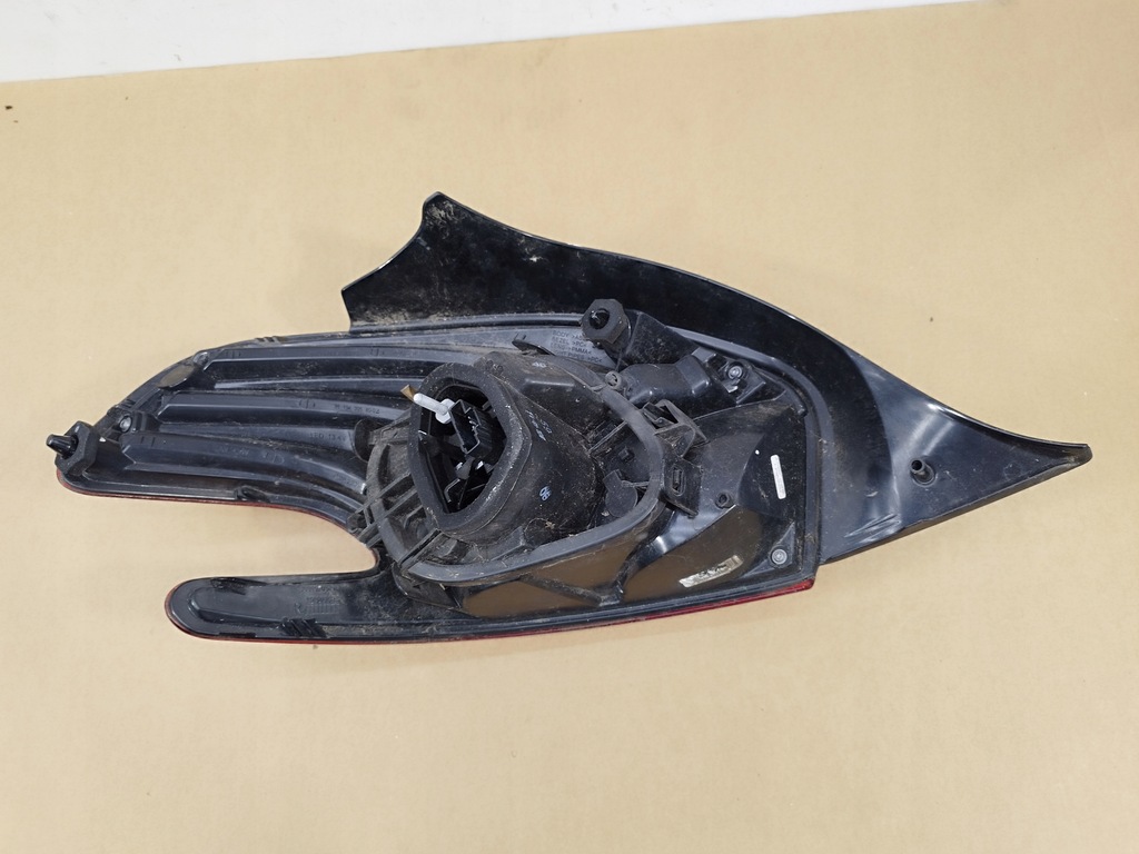фото №10, Лампа правая задняя peugeot 208 i lift 2015-2019 оригинал