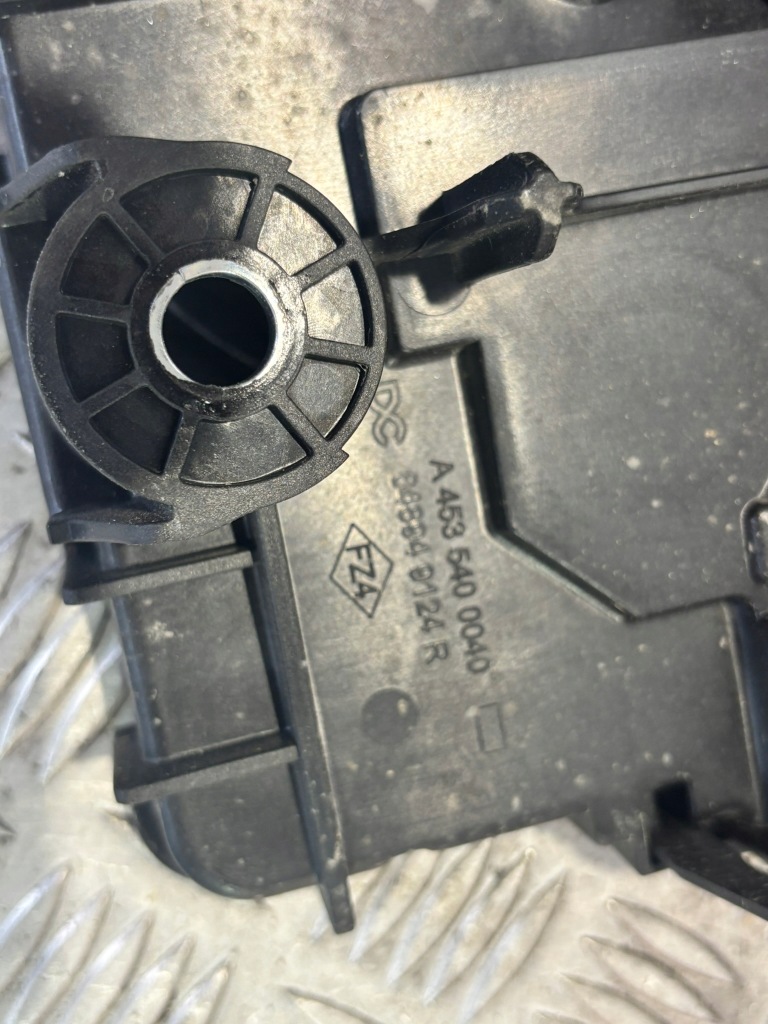 фото №3, Основание аккумулятор renault twingo iii 648949124r