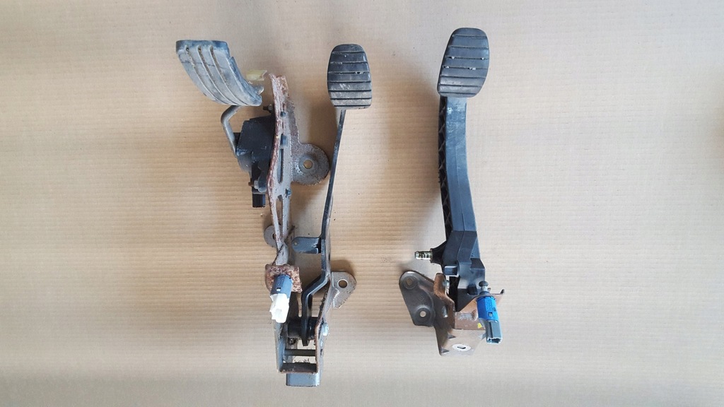 фото №1, Kangoo 1.6 8v педали комплект