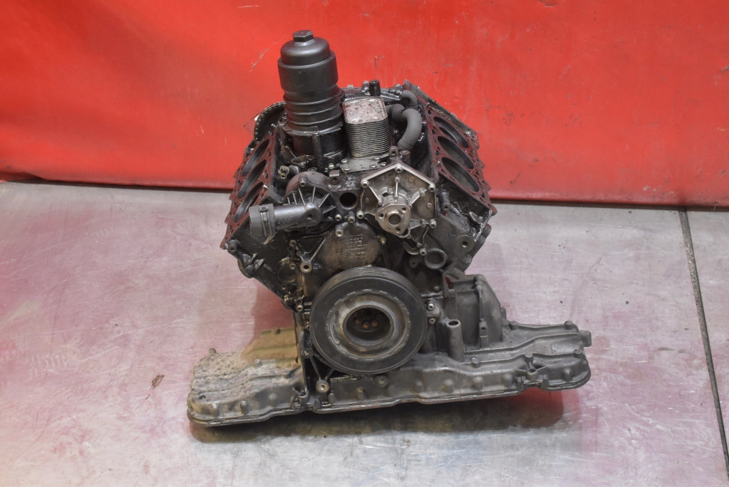 фото №5, Блок dół двигуна wał bmk 059103021aa audi a6 c6 3.0 tdi 225 km 04-08