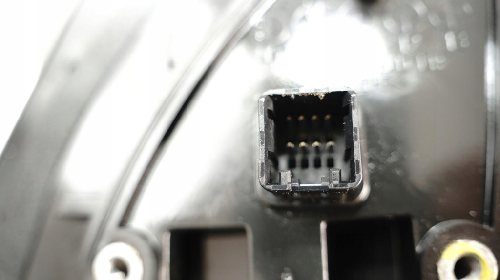 Зеркало правое hyundai ix35 09-13r 8pin 9s Киев