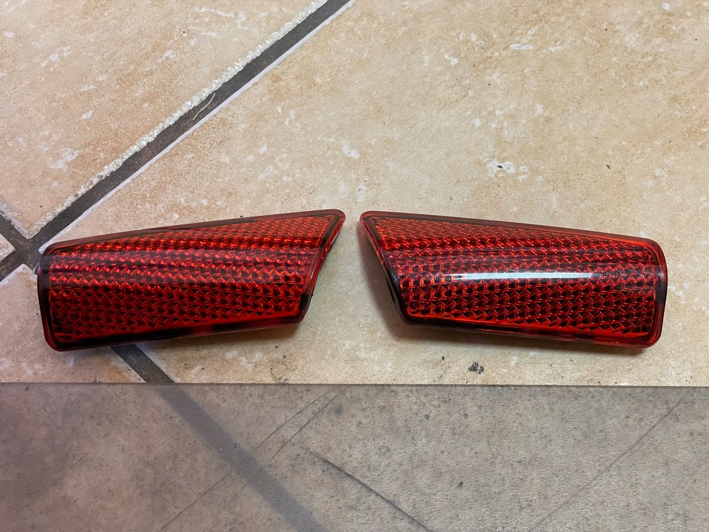 фото №1, Citroen c8 отражатель дверь правый/левый 82485224