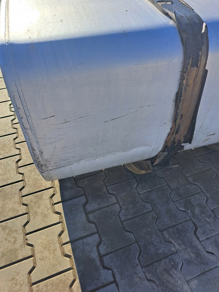 фото №7, Бак топлива renault dxi volvo fh fm 175x70x70