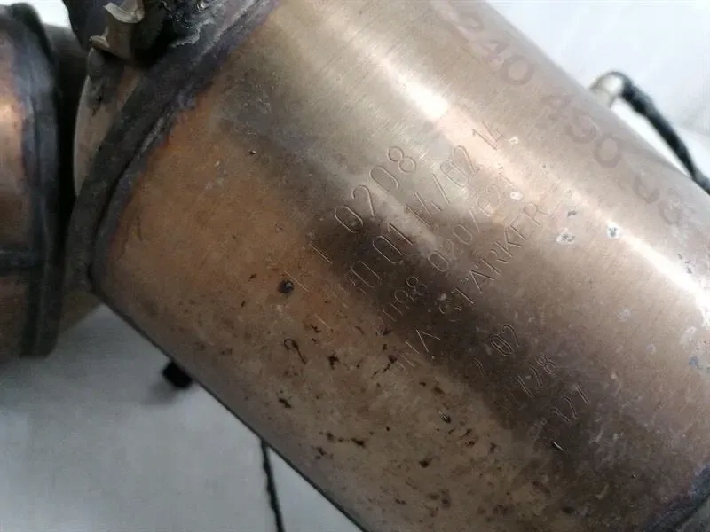 Maybach 57 w240 набір каталізатора a2404900619 набір каталізатора в Україні