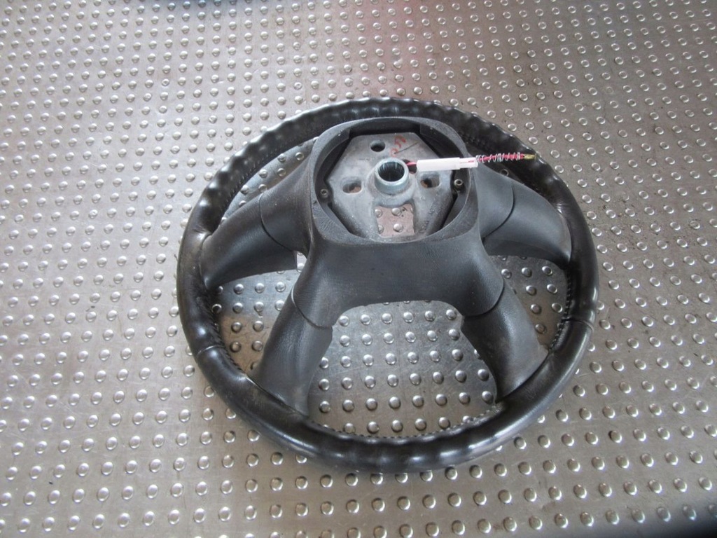 фото №6, Chevrolet avalanche 2003 воздуховод кожа