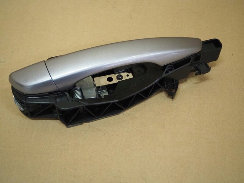 Ручка зовнішня дверей правий задній peugeot 3008 2 Ціна