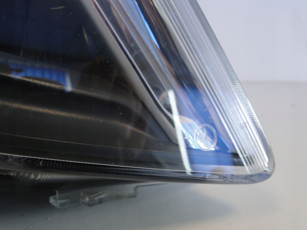 фото №7, Mercedes v klasa w447 447 лампа правая led ils