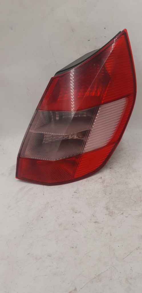 фото №3, Лампа правый задняя renault scenic ii 1.5 dci 8200127702
