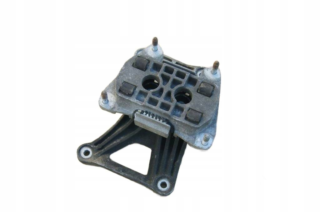 фото №1, Кронштейн подушка коробки 4f0399151ba audi a6