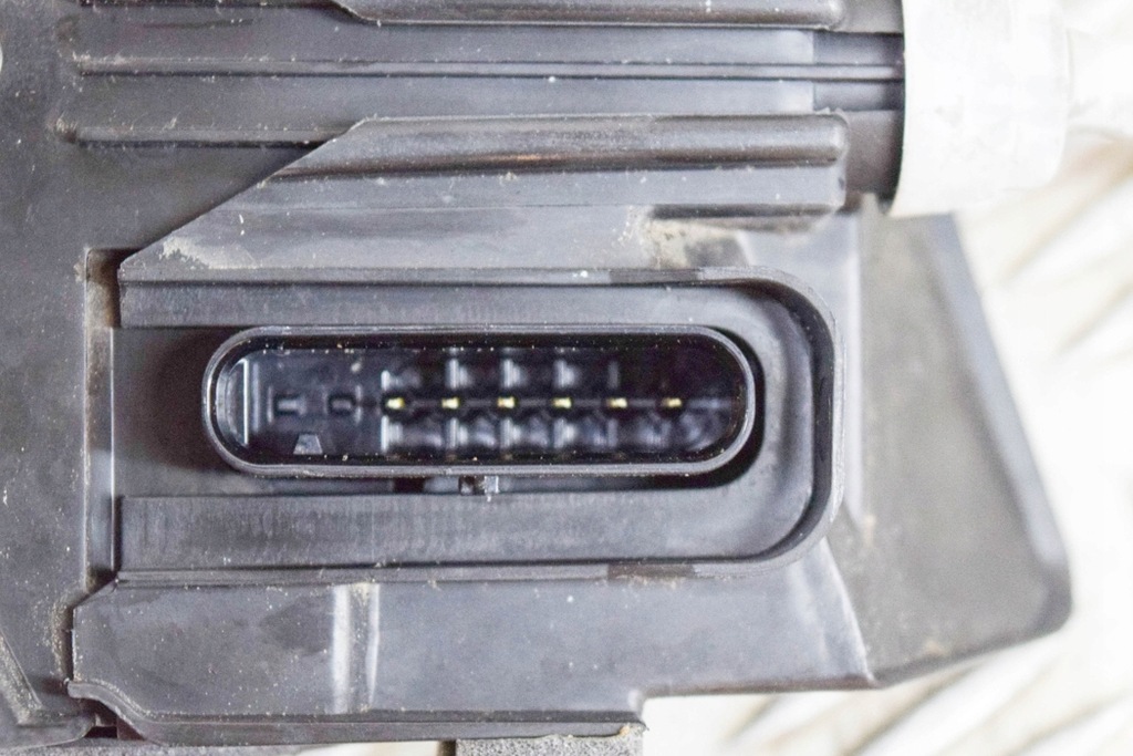 фото №5, Jaguar i-pace x590 ev400 awd передній правий замок двері j9d3-203a28-af rhd 2