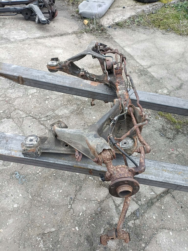 Підрамник підрамник важелі задні quattro audi a4 b5 / 80 b4 Недорого