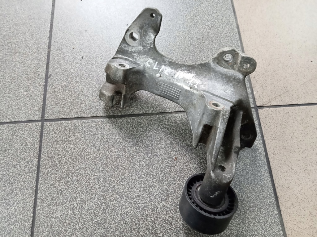 Купити Кронштейн генератора renault nissan 0.9 tce 117108063r